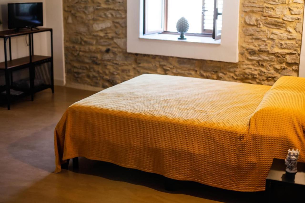 111 Apartments & Rooms Patti Zewnętrze zdjęcie