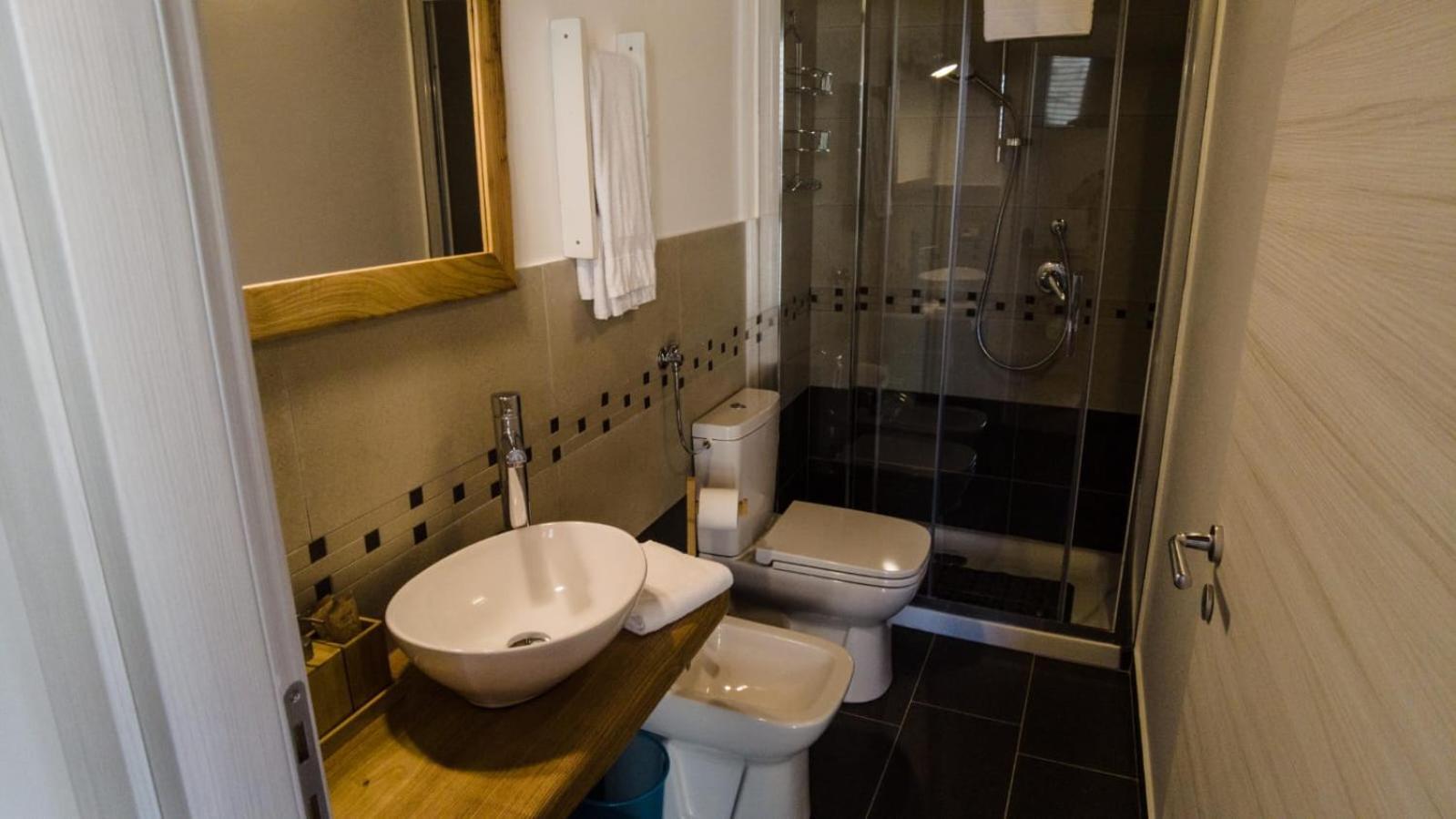 111 Apartments & Rooms Patti Zewnętrze zdjęcie